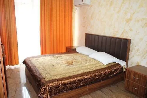 Royal Hotel Batumi 3*,